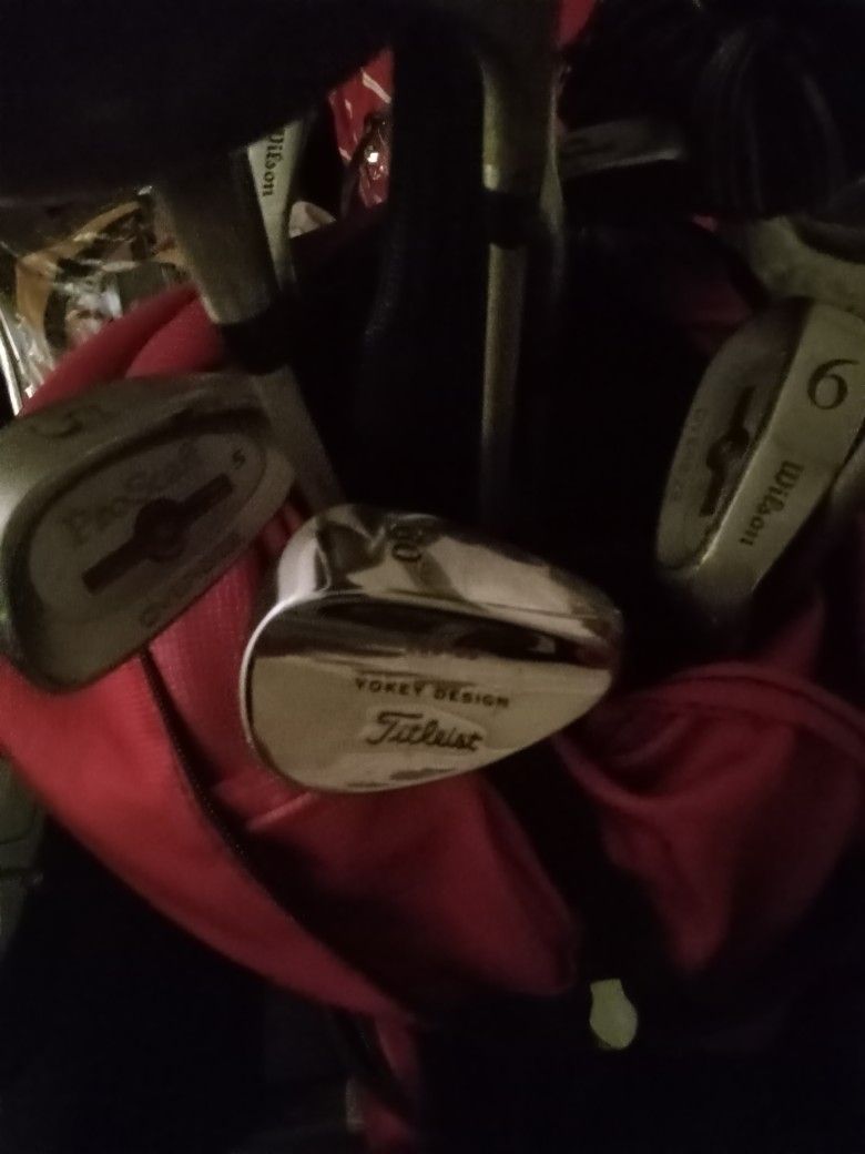 Golf Clubs 