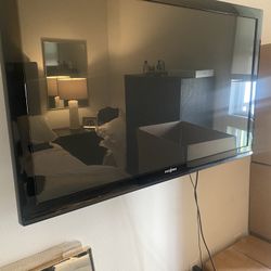 Insignia 32 Inch TV For Sale 