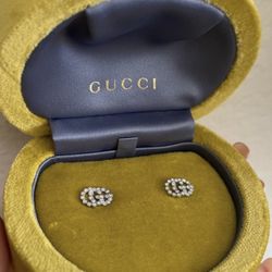 Gucci 18k white Gold W/diamond Erring Studs