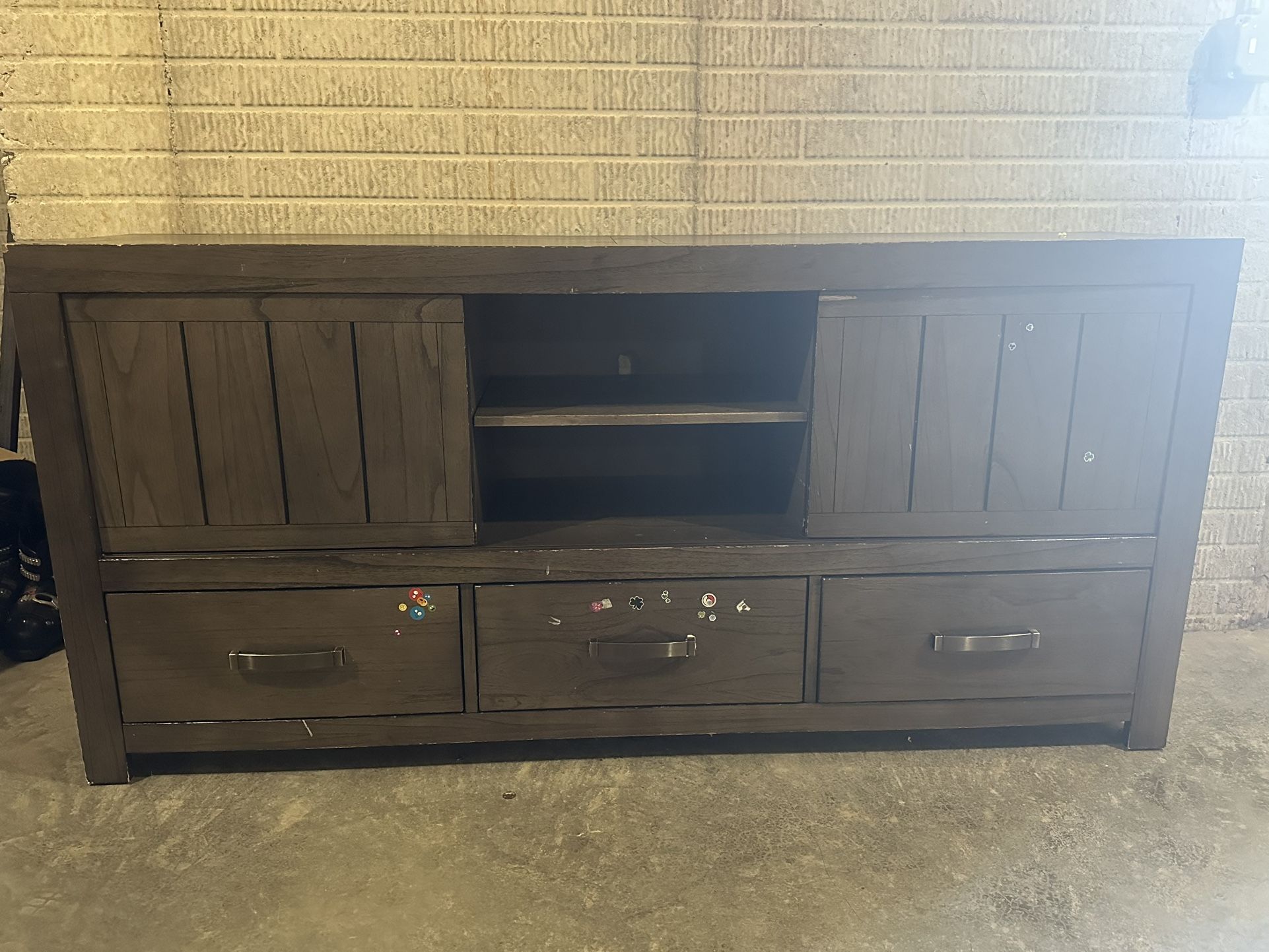 TV Stand With Drawers 