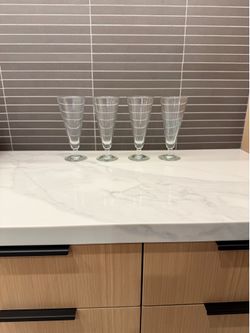 Vintage footed glassware (4)