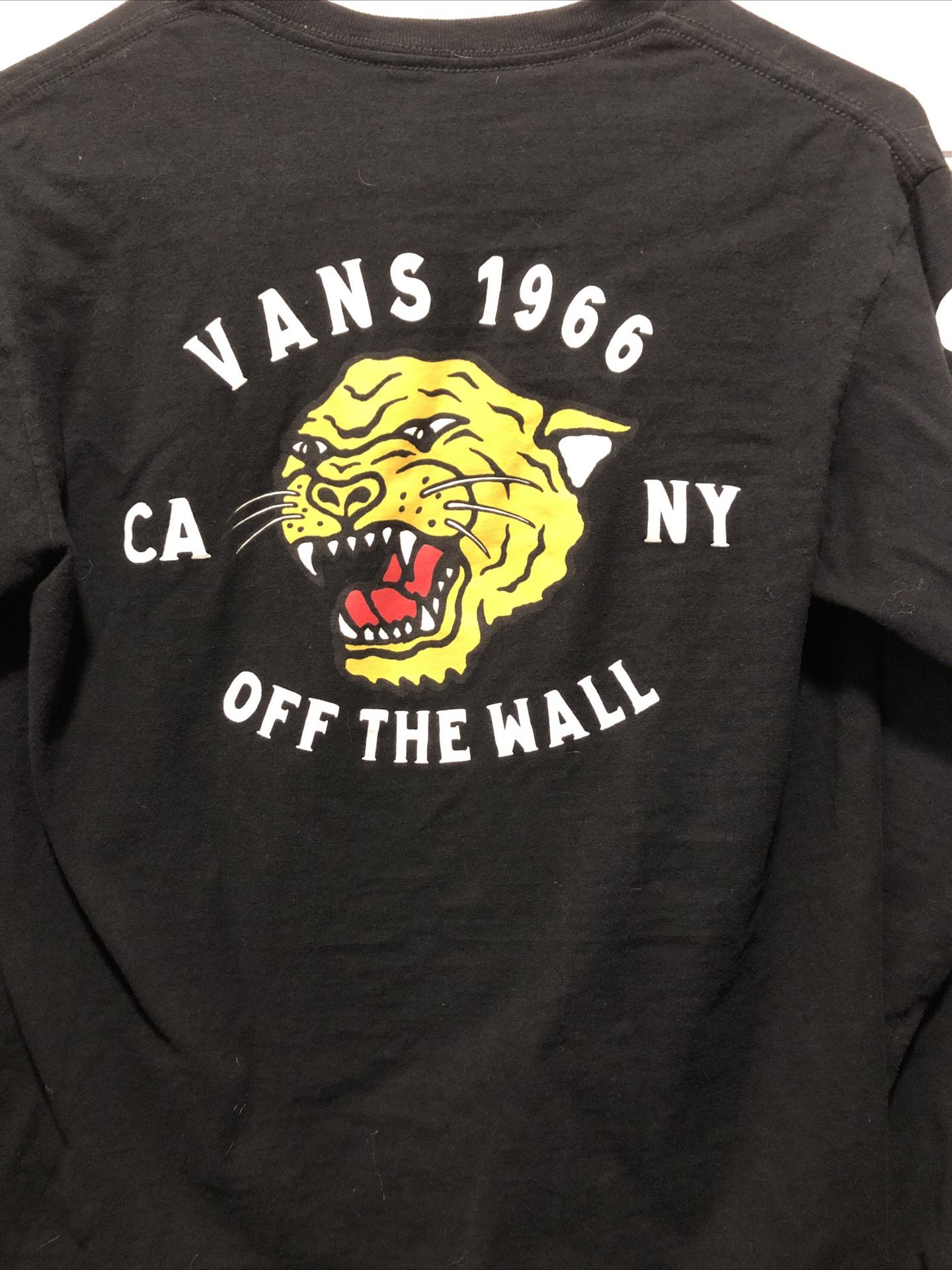 Vans 1966 Off the Wall long sleeve Boys size Small, Skateboarding