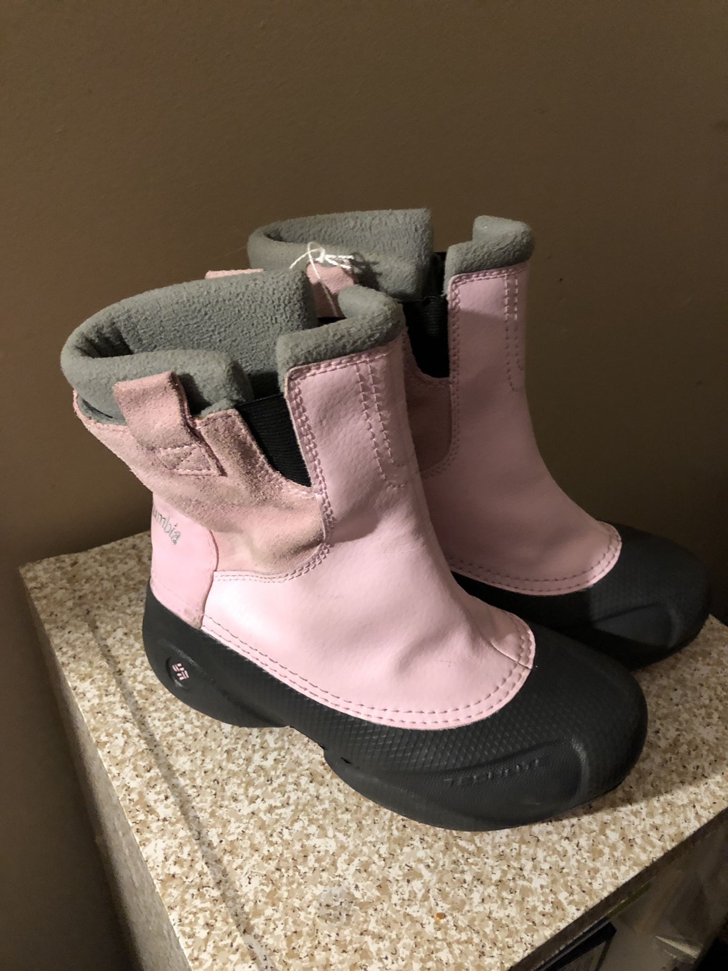 Girl boots