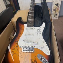 The Ventures Signed Guitar  (Hall Of Fame Don Wilson ,Ventures Guitar Box set)
