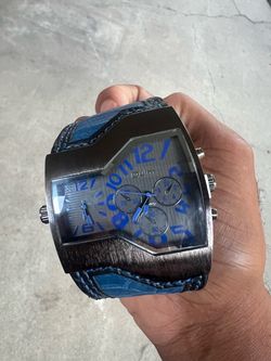 MENS OULM BLUE GATOR DUAL TIME QUARTZ WATCH
