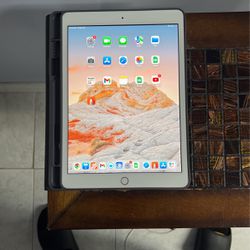 iPad Air A2197 (BARELY USED!)