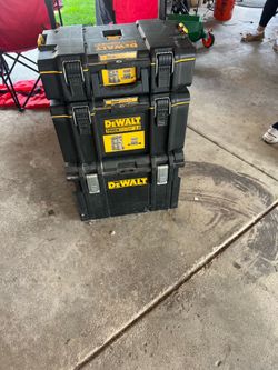 Dewalt tool box