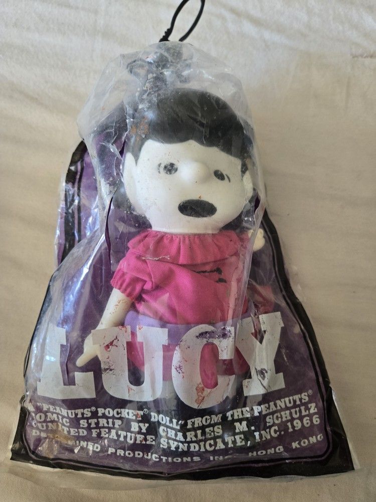 Vintage 1966 Pocket Doll Lucy Van Pelt Peanuts Plastic Doll By Dolls Associates 7"