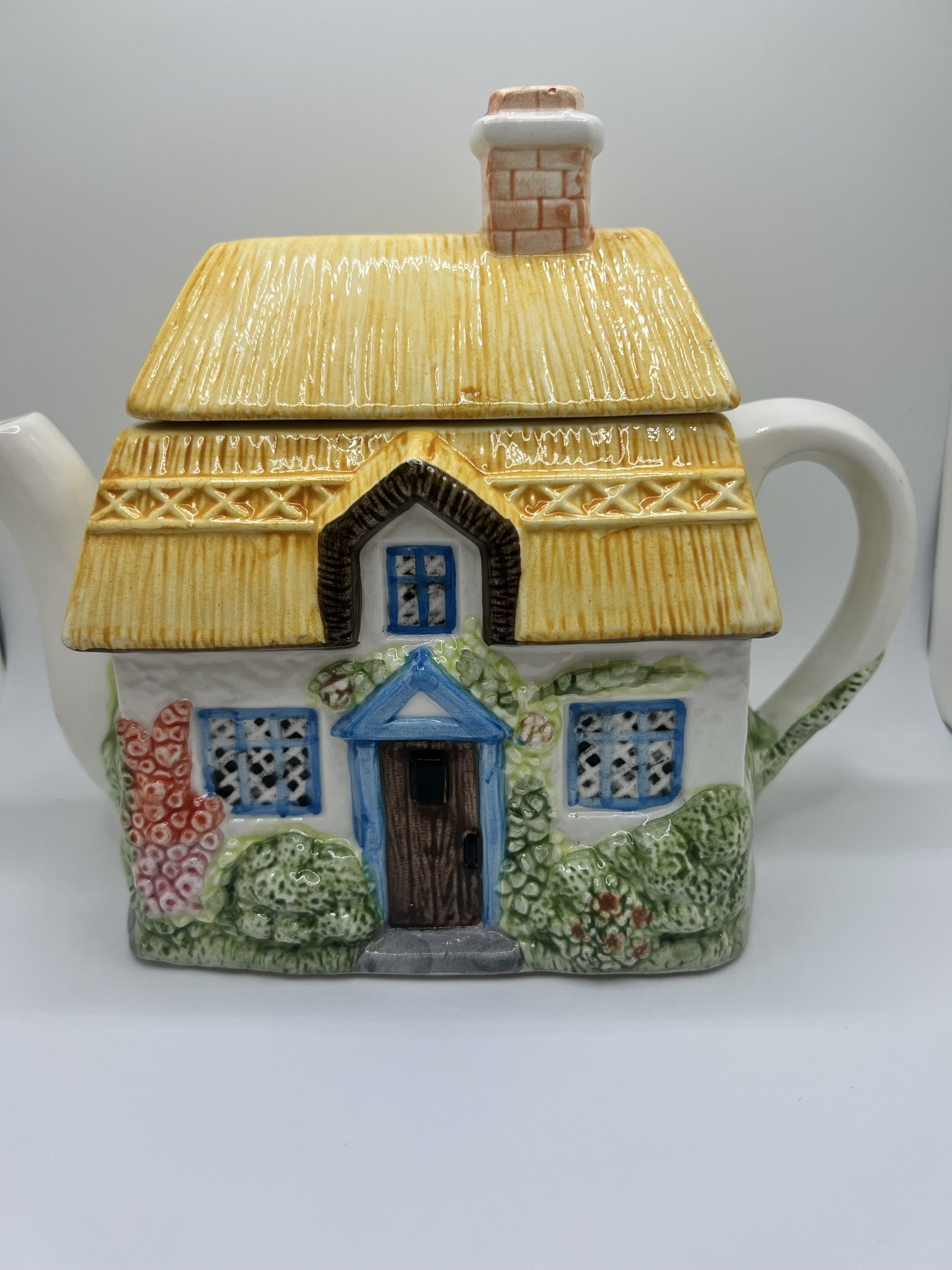 Vintage The Village Teapot Collectables Summer Cottage by Annie Rowe