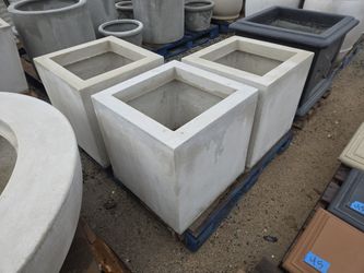 20X20X20 CONCRETE PLANTERS $230 EACH 