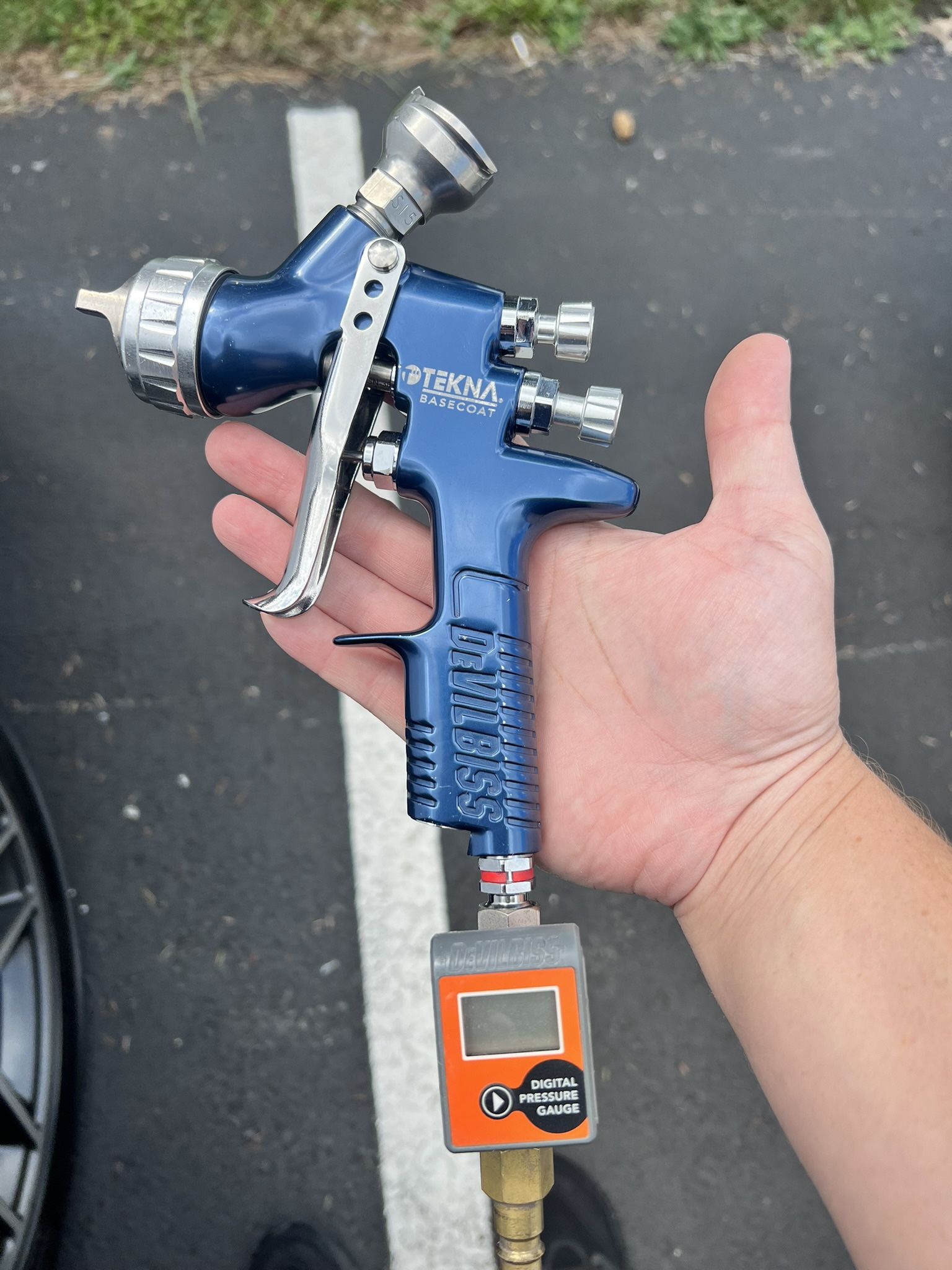 Devilbiss Tekna Base Coat Gun