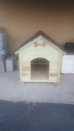 Big dog house new