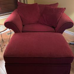 2 Person Loveseat With Rolling Ottoman (Price negotiable)