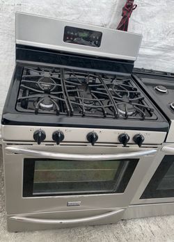 Frigidaire Stainless Steel Gas Range