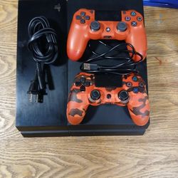 Ps4, 2 Controllers And Games.