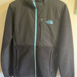 Women’s North Face Denali Jacket(M)