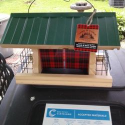 Brand New, Lake & Cabin Bird Feeder, By Nature Collection 