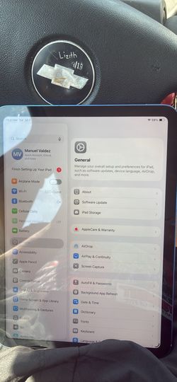 Apple IPad 11th Gen 128 gb Blue