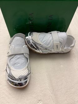 Bottega sneakers