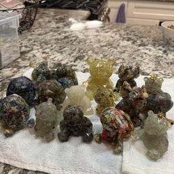 Bundle Resin Figurine