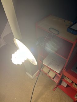 2 Lights That Clamp On Anything 