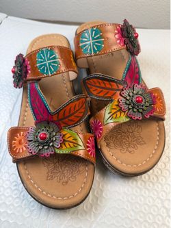 L’Artiste by Spring Step Joslin Women’s 39 Floral Leather Sandals  8.5 US NEW