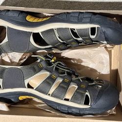 Keen Newport H2 Raven Aluminum Size 14 1008399 Sandal Shoe Beach