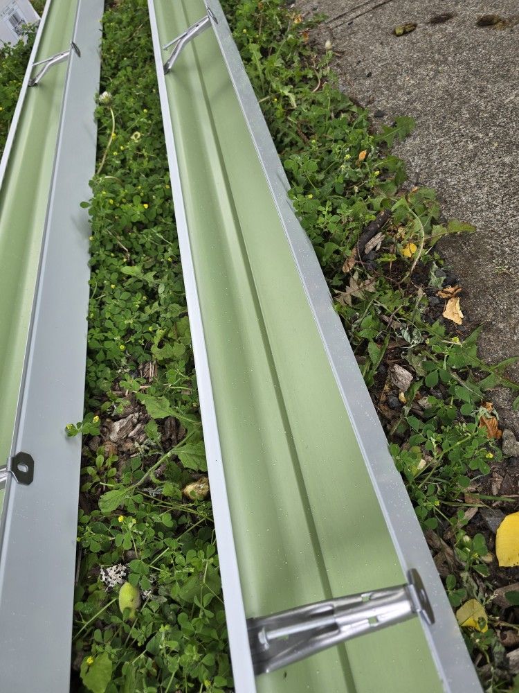 Rain Gutter