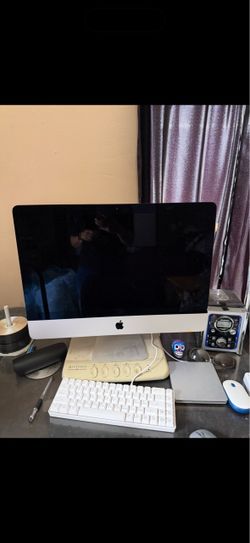 Apple iMac 21.5"