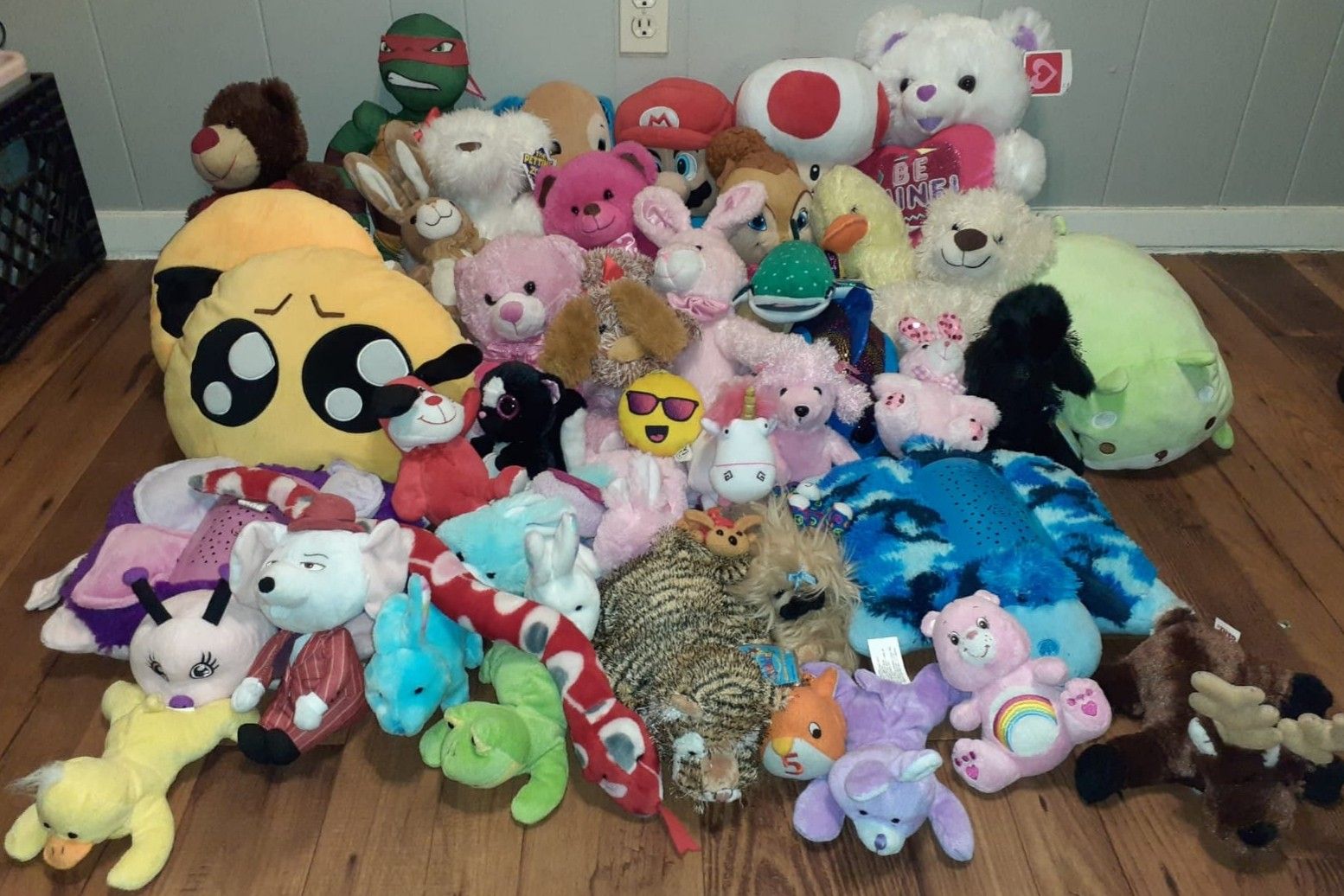 STUFFED ANIMALS BUNDLE