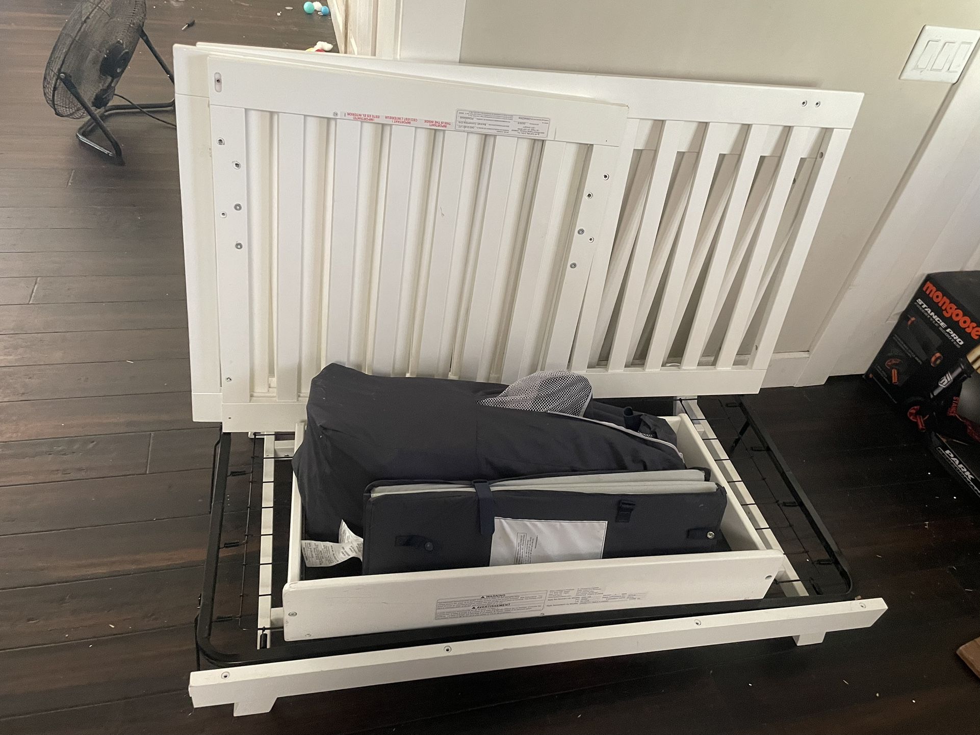 Baby Crib, Toddler And Pack N Play 