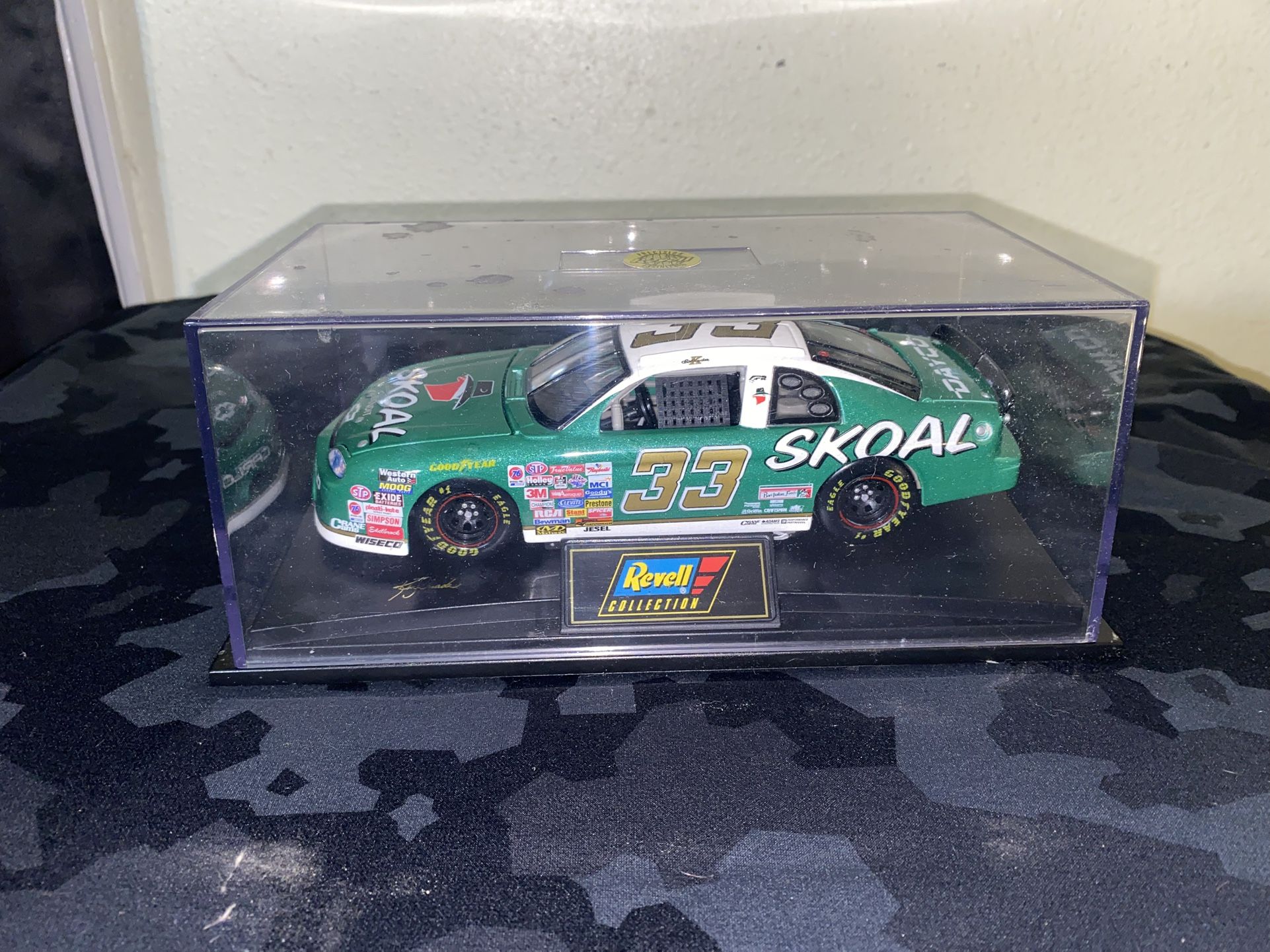 1/24 Ken Scharder Skoal Bandit Diecast