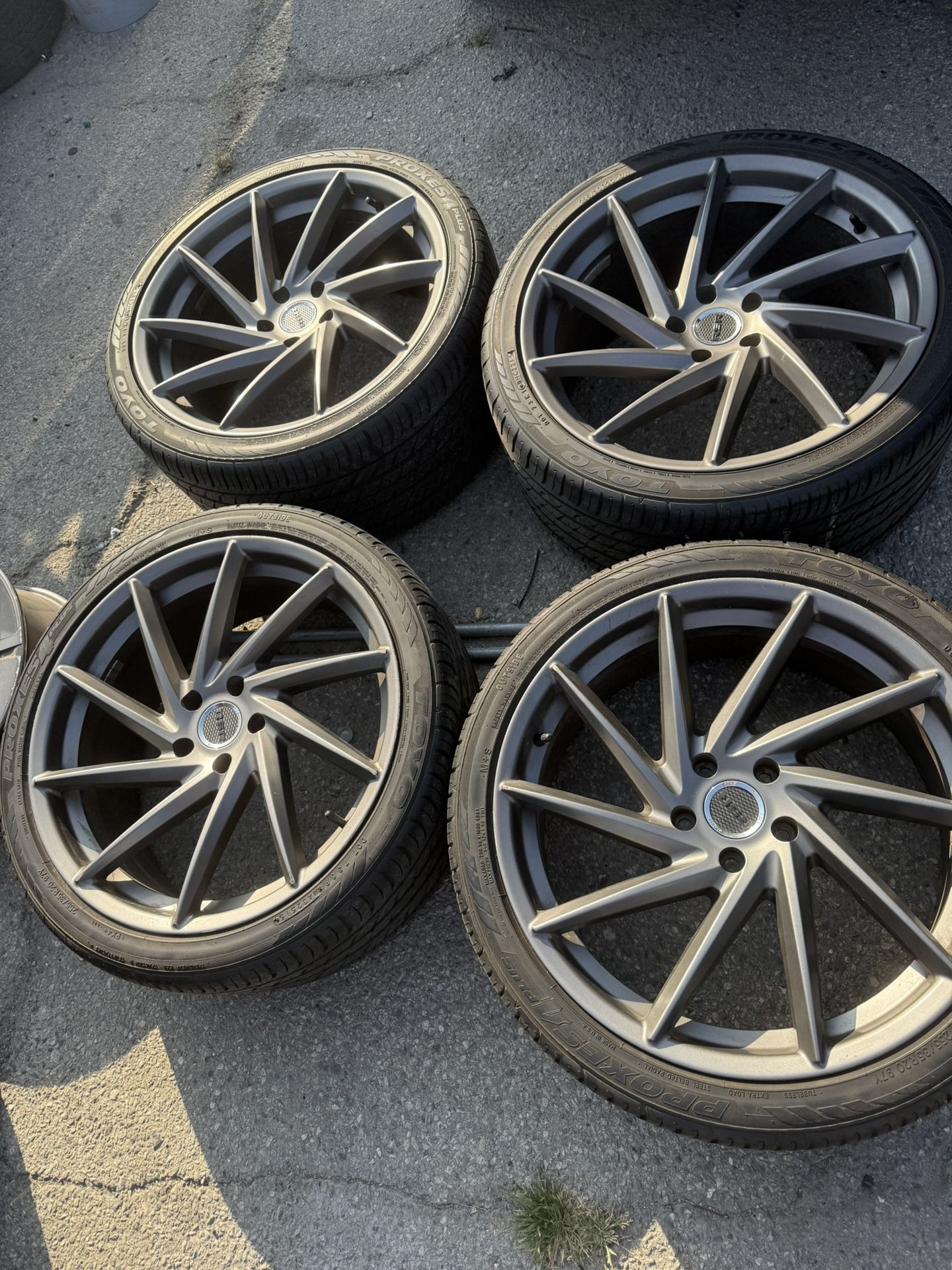 Stagger Wheels & Tires 20”