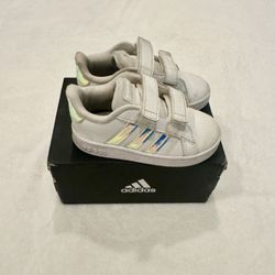 Toddler Adidas Shoes Size 6.5