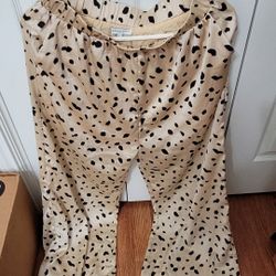 Crescent Cream and Black Lounge Pants Size Large 