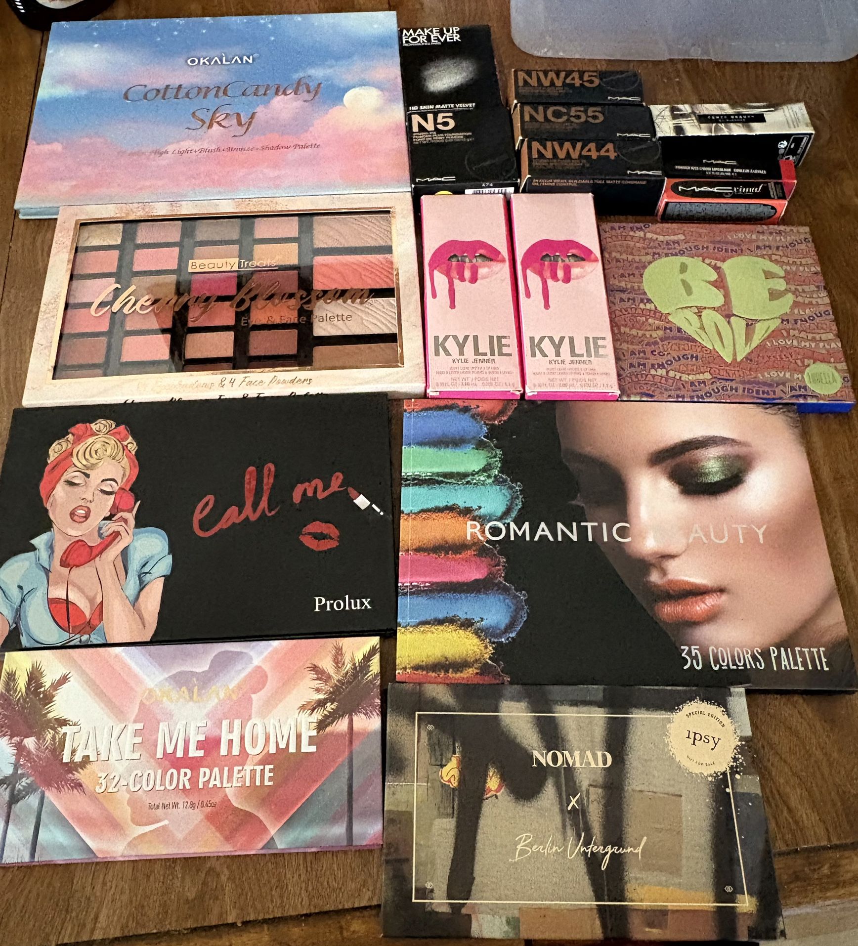 Makeup 