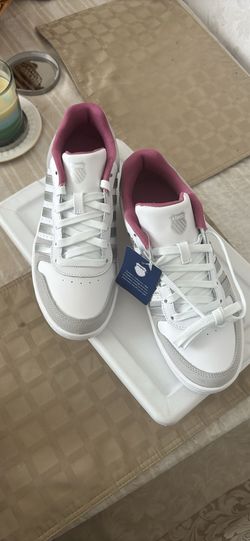Women K-Swiss shoes