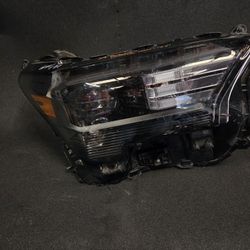 2024 Headlight Right Passenger Side Toyota Tacoma 