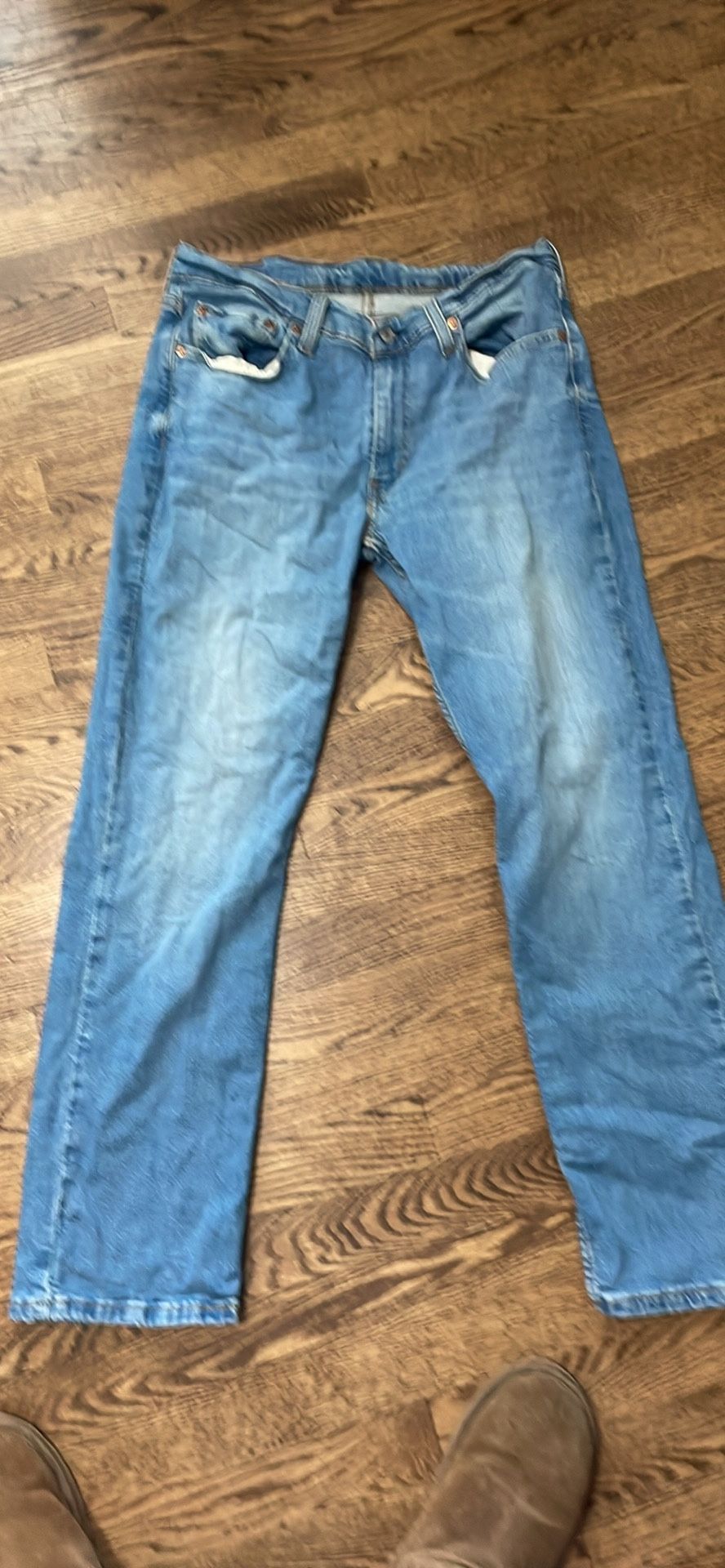 Men Levi Jeans