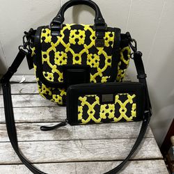 Matching Purse With Wallet  (leather)