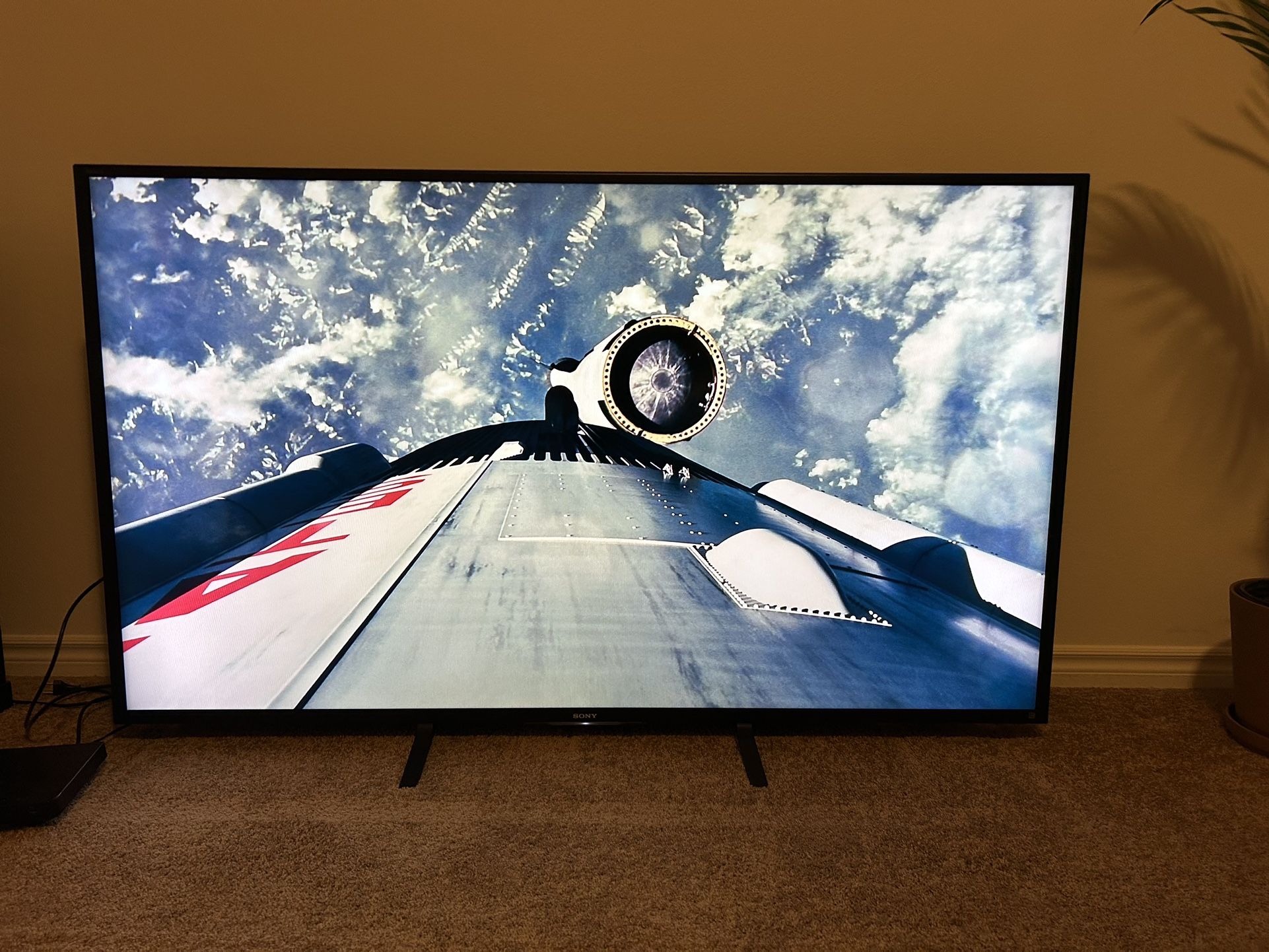 Sony 70-inch TV KLD70W850B