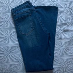 Almost Famous Flared Women’s Jeans
