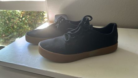 No bull shoes size 14