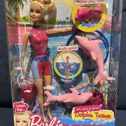NEW BARBIE I CAN BE DOLPHIN TRAINER SPLASH + SPIN BATH TOY WATER PLAY