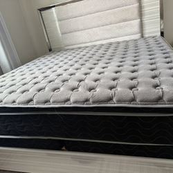 King Mattress With Base Board