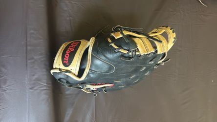 A2000 first baseman glove