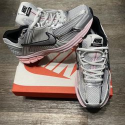 Nike Zoom Vomero women’s size 7 men’s size 5.5  #sneakers