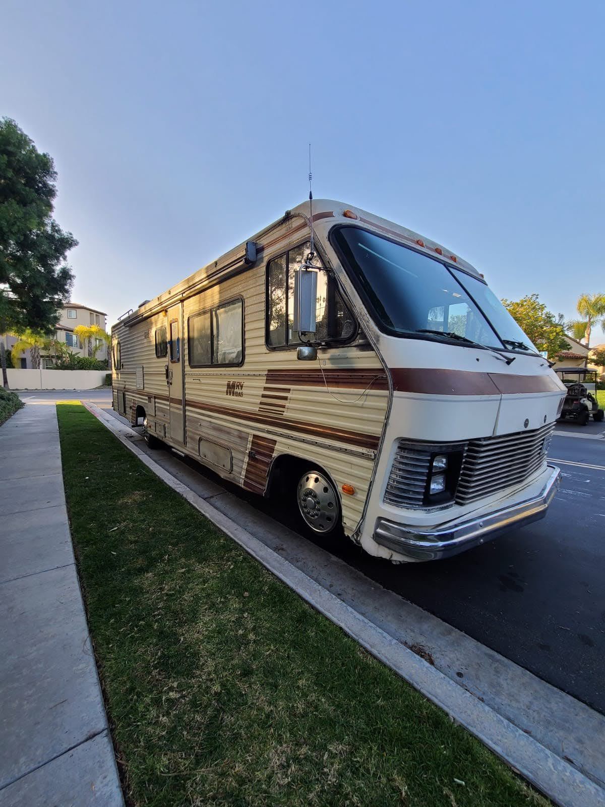 RV - MIDAS 84 - 60k millas for Sale in Chula Vista, CA - OfferUp