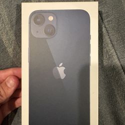 iPhone 13 Boost Mobile