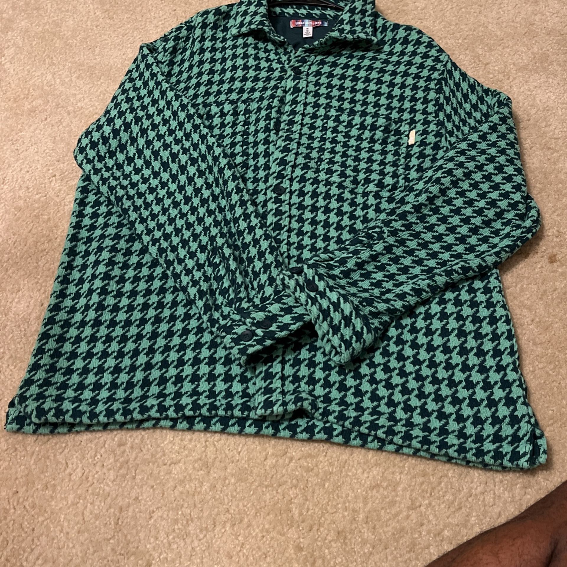 Green Hounds Tooth Flannel